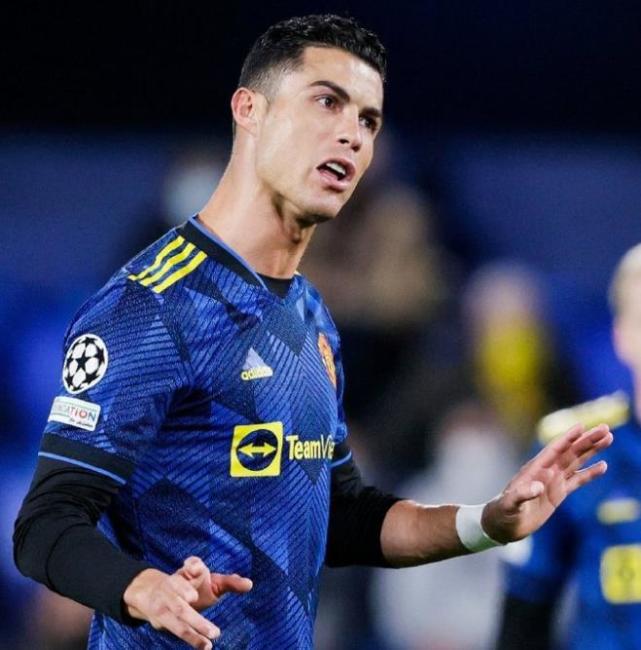 华体会官方平台下载包含里程碑夜！上海海港造点机会，欧冠赛前刷纪录，信心回归，医务组通报恢复的词条